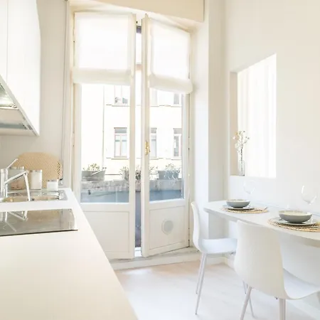 Apartment Tecla Premium Duomo Milan