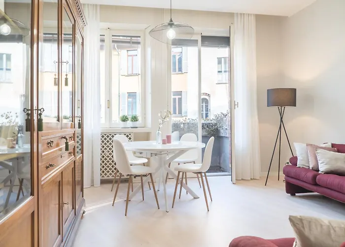 Tecla Premium Duomo * Милан